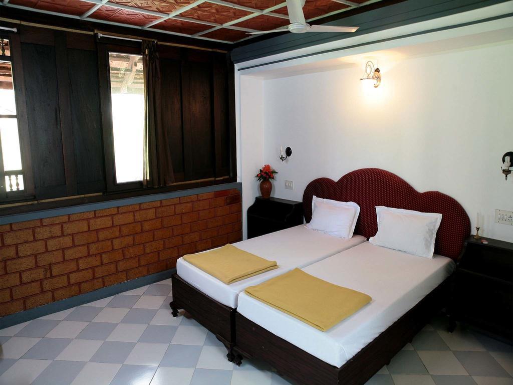 Kairali Palace Home Stay Thekkady Oda fotoğraf