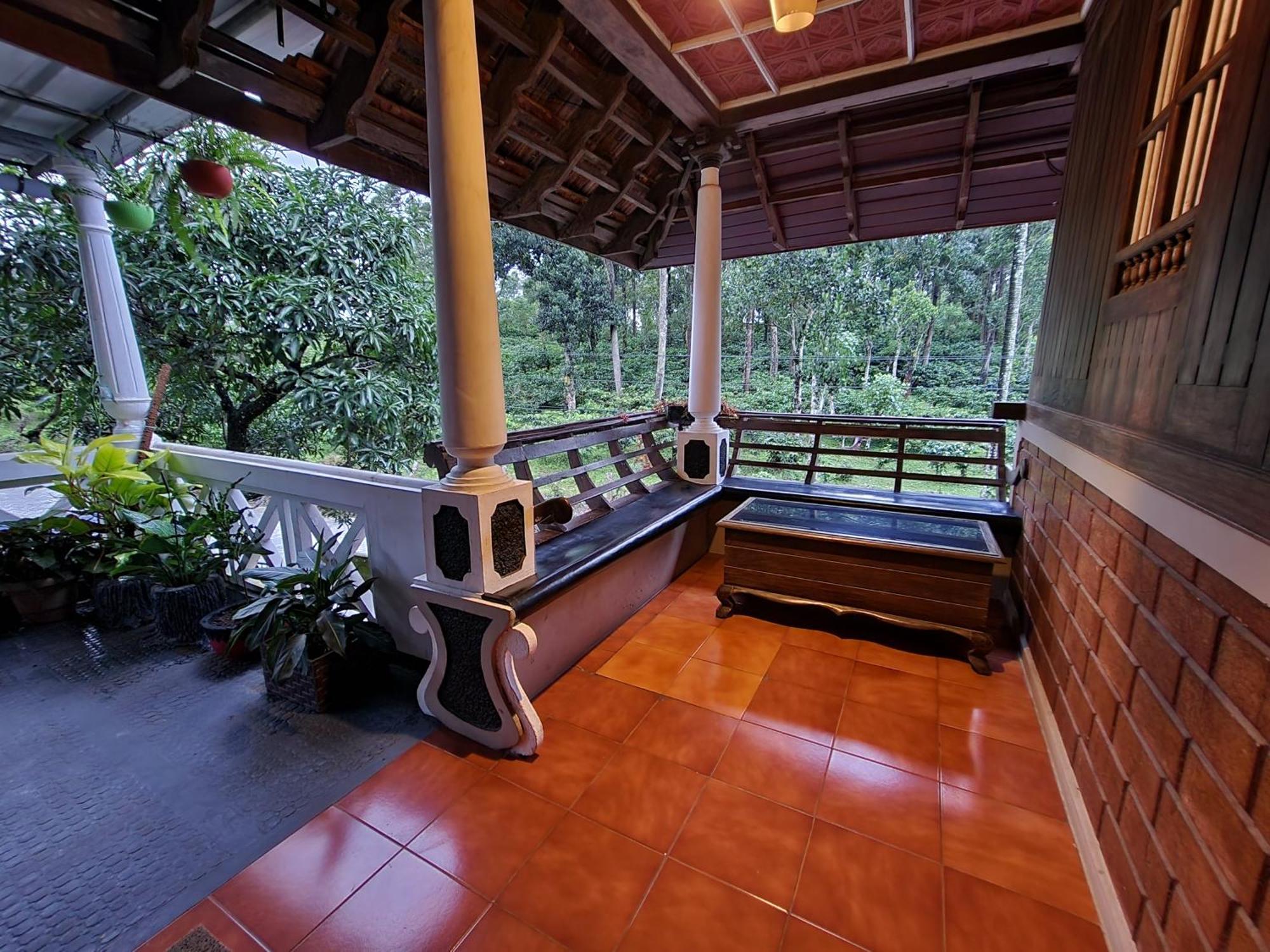 Kairali Palace Home Stay Thekkady Dış mekan fotoğraf