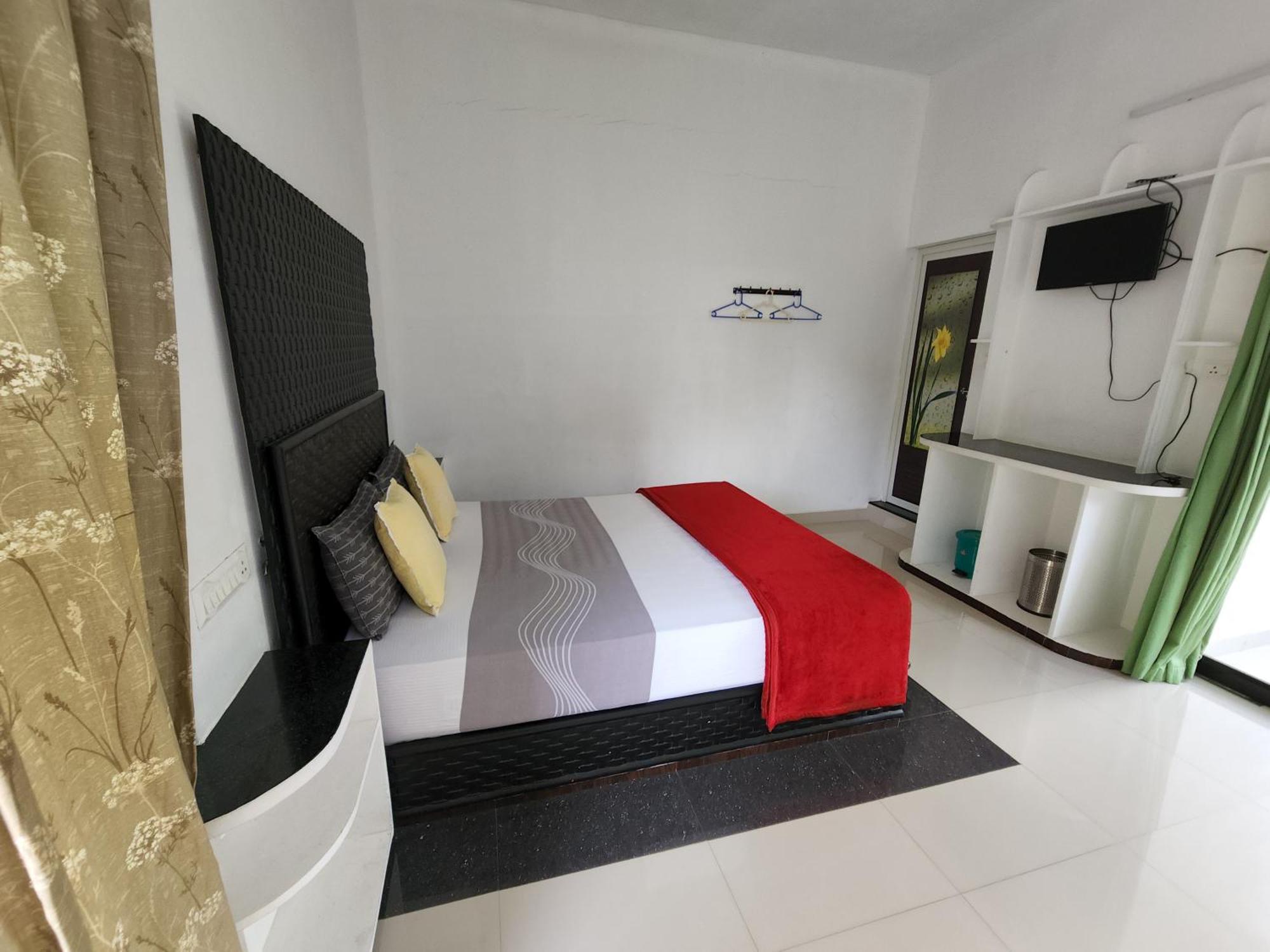 Kairali Palace Home Stay Thekkady Dış mekan fotoğraf
