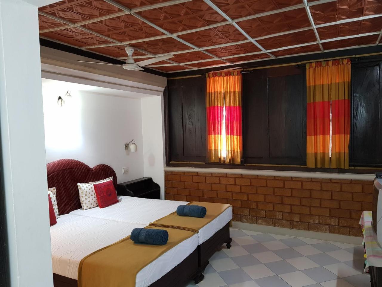 Kairali Palace Home Stay Thekkady Dış mekan fotoğraf